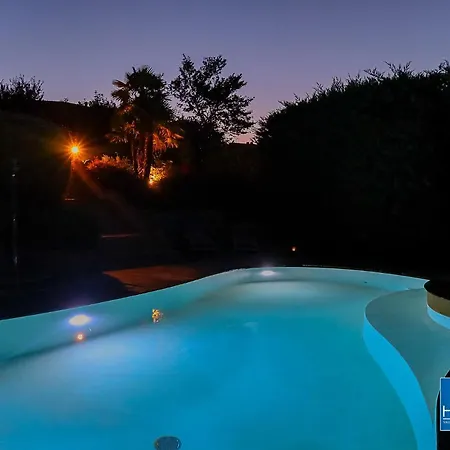 Blissful Havenluxurious With Pool* * * * * 볼로냐