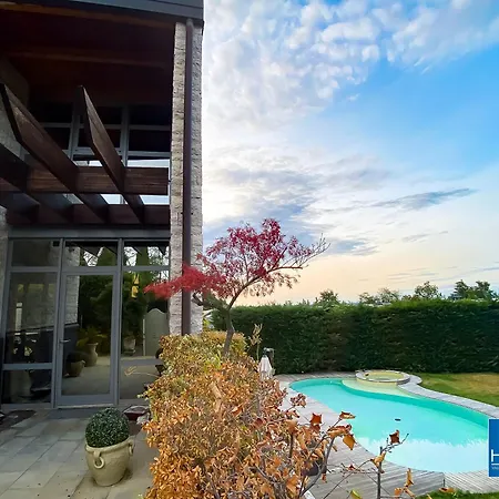 Blissful Havenluxurious With Pool* * * * * 빌라