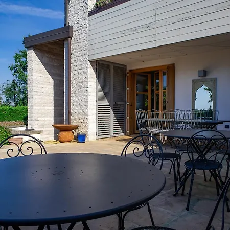 Blissful Havenluxurious With Pool* * * * * Villa Bologna