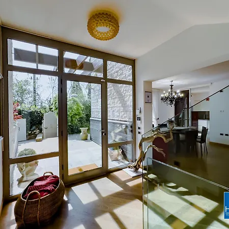 Villa Blissful Havenluxurious With Pool* * * * * Bolonia